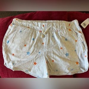 🆓❄️Free with purchase, while supplies last. As is. ❄️ Old Navy Light Gray Shorts